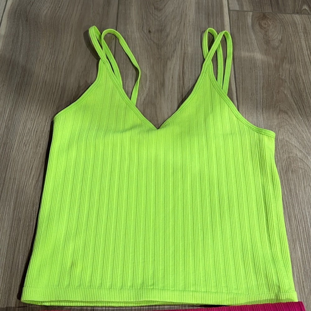 Tank Tops - Picture 4 of 4